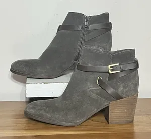 Crown Vintage Women's Brown Gray Boots Buckle Side Suede Booties‎ Zip Size 8 thumbnail 1