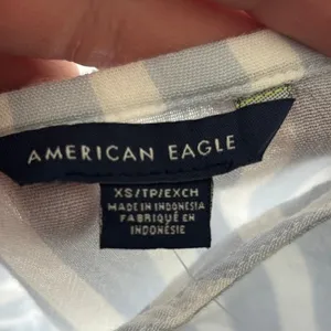 American Eagle Women's Cami Tank Size XS Blue White Strappy Faux Wrap Top NEW thumbnail 5