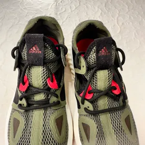 Adidas Snickers Size 6.5 Women's Running Shoes Run Lux Clima Army Green Comfy thumbnail 4