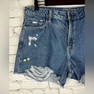 Arizona Hi‎ Rise Distressed embroidered flower denim cut off shorts size 17 NEW thumbnail 3