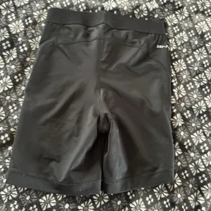 Nike Pros thumbnail 3