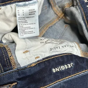 American Eagle AEO Dark Wash Jegging Jeans Womens 0 Reg High Rise Ripped Raw Hem thumbnail 8