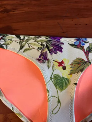 Triangl floral boho bikini bottoms women’s size M thumbnail 2