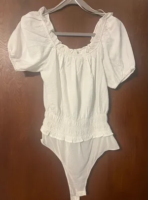 143 Story White off shoulder bodysuit thumbnail 2