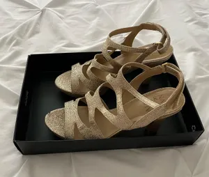 Naturalizer Diana Gold Glitter Heels thumbnail 1