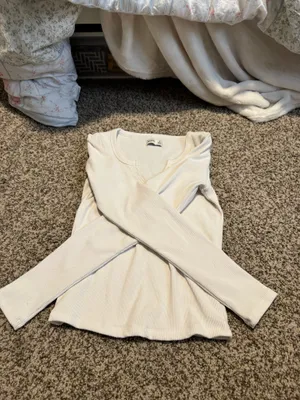 Hollister White Long Sleeve thumbnail 2