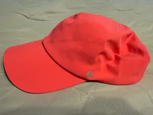Lululemon hat thumbnail 2