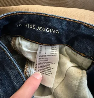 American Eagle Outfitters Jeans thumbnail 4