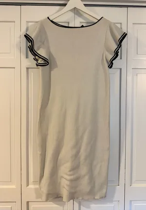Lauren Ralph Lauren cream and black ribbed ruffled dress xl thumbnail 2