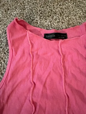 Shein Pink Crop Top thumbnail 2