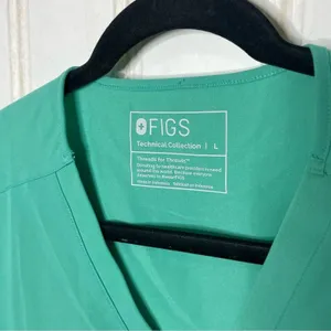 FIGS Casma Three-Pocket Scrub Top Surgical Green V-Neck Large 025NEW thumbnail 4