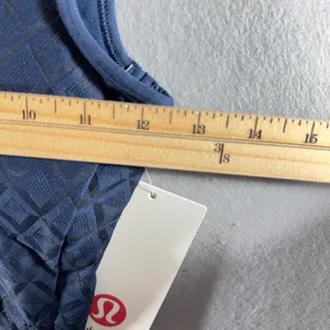 477 |‎ NWT Lululemon Textured Mesh Tennis Tank Built-in Bra Women XXS Club Blue thumbnail 3
