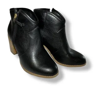 Women’s Maurice’s Black Vegan Leather Western Style Boots Sz: 7 thumbnail 1