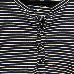 Blue and white stripe Hollister tie up short sleeve‎ thumbnail 2