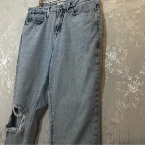 Good American Good Straight Light Wash Distressed Jeans Size 6 28 GCC00859T thumbnail 7