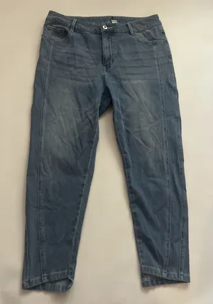 Halara Large Petite Tapered Leg Jeans Light Wash Zip Fly Stretch thumbnail 1