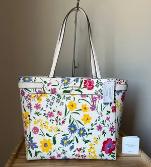 Kate Spade Purse thumbnail 1
