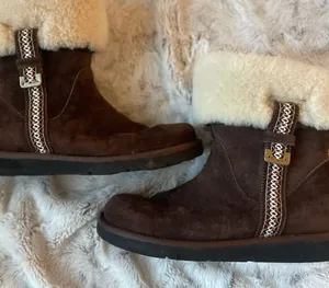 UGG Boots, Size 7/8 Wmns thumbnail 1