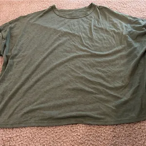 oversize army green size 2xl woman top shirt comfy thumbnail 1
