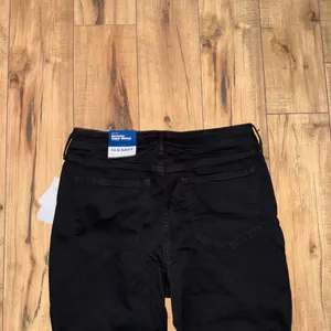 Black old navy jeans thumbnail 6
