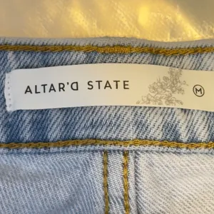 596 | Altar'd State Denim Wrap‎ Denim Skort Light Wash Button Front Women Medium thumbnail 7