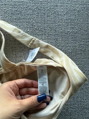 Old Navy Zebra Print Cross-Back Crop Sports Bra‎ Top XS thumbnail 3