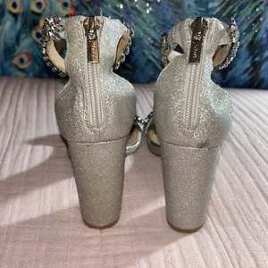 Badgley Mischka Jewel Size 6.5 Silver Jeweled Chunk Heels thumbnail 6
