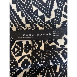 Zara Black Aztec Geometric Printed Short Sleeve Mini Twist Shift Sheath Dress S thumbnail 5