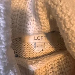LOFT White Diamond‎ Pattern Cable Knit Cowl Neck Sweater Size L thumbnail 3