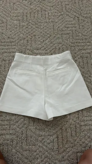 Zara White Shorts thumbnail 4