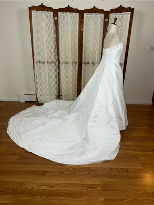 Beautiful Vintage 90s Mary’s Bridal Strapless Wedding Gown thumbnail 4