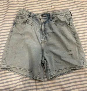 Hidden Jeans Shorts High-Rise Jean thumbnail 1