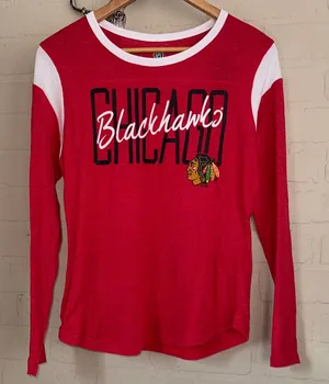 Blackhawks hockey shirt Chicago NHL Red White Apparel medium NEW tee top t thumbnail 1
