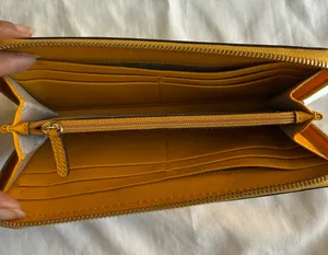 Michael Kors Wallet thumbnail 3