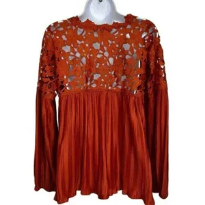 EXPRESS Dark Pumpkin Lace Embroidered Trim Belled‎ Sleeve Blouse M thumbnail 7