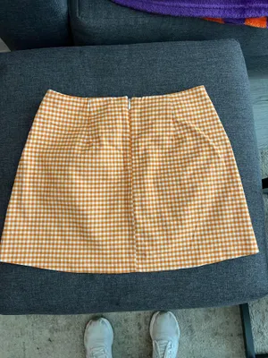 Urban Outfitters orange and white checkered mini skirt size XS thumbnail 4
