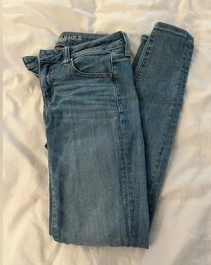 Outfitters Low Rise Jeans thumbnail 1