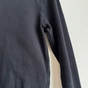 Aritzia Home Stretch Rib Crew Waist Longsleeve Stretch Rib longsleeve Size Small thumbnail 5