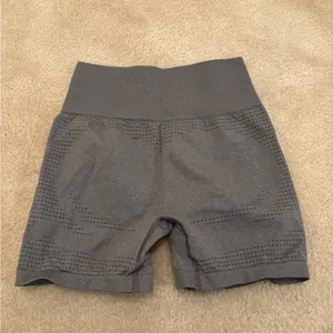 Gymshark Vital Seamless Shorts thumbnail 3