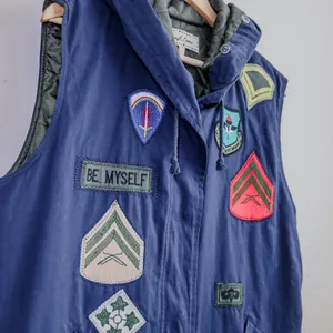 Sheryl Crow Military Patch Utility Vest Women's L Blue Quilted Lining Hooded‎ thumbnail 2