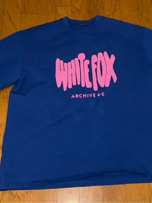 Brand New White Fox Archive 6.0 Oversized Tee in Blueberry & neon pink Size M/L thumbnail 1