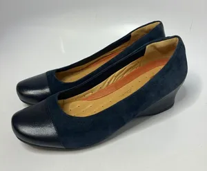 Clarks unstructured navy blue suede wedge‎ pumps women's size 10 professional thumbnail 1