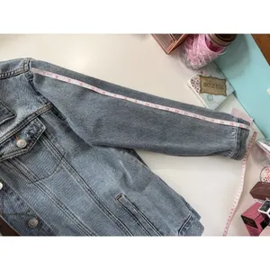 Time and Tru Womens Size Small 4‎ 6 Light Wash Distressed Blue Denim Jean Jacket thumbnail 8