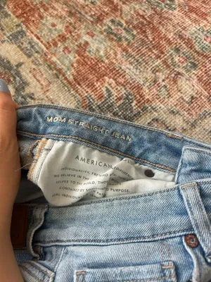 American Eagle Jeans Mom thumbnail 5