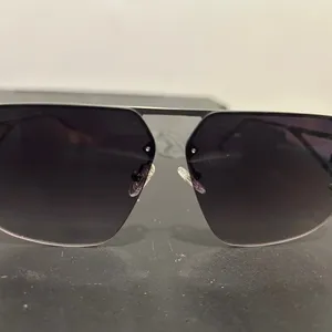 Sojos Black Aviator-Inspired Rimless Sunglasses thumbnail 8
