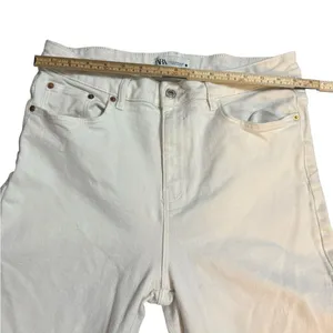 ZARA White Wide Leg High Rise Jeans w/ Raw Hem Sz 10 Y2K Street-style Minimalist thumbnail 7