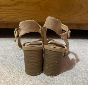 Tan Sandals Size 8 thumbnail 4