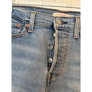 Levi's Wedgie Straight Leg Jeans Size‎ 28 thumbnail 4