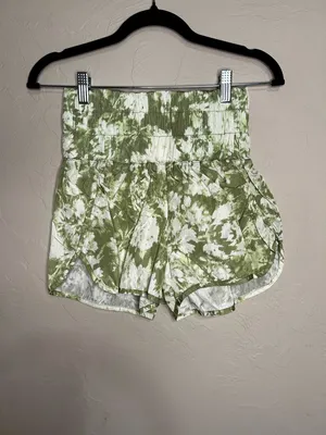Free People Movement The‎ Way Home High Rise Athletic Green Tie Dye Shorts thumbnail 2
