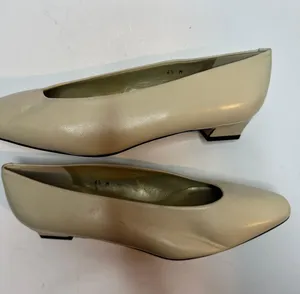Bandolino Kitten Heels Size 6.5 thumbnail 7